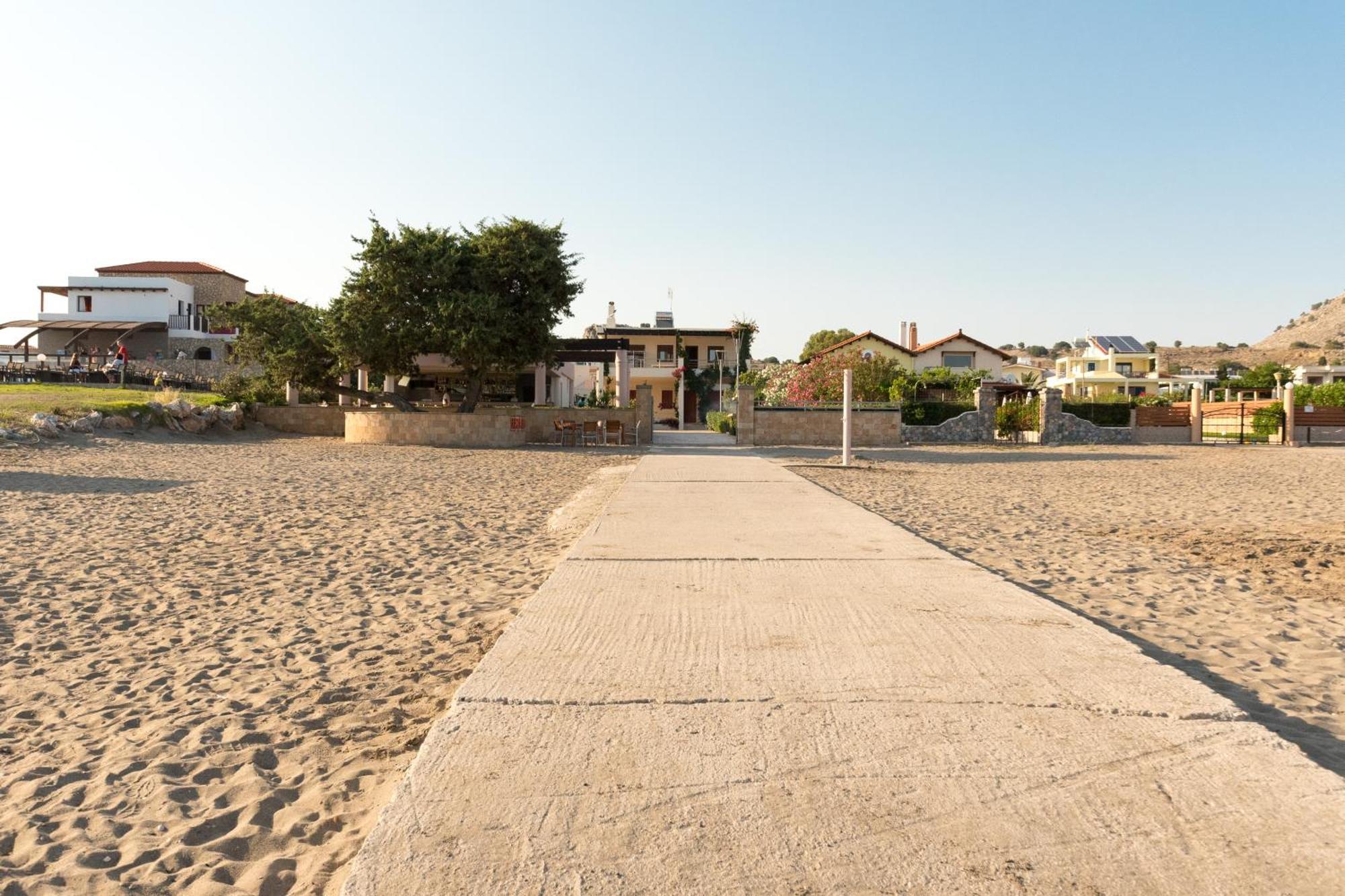 Amaryllis Front Beach Hotel Lardos Exterior foto