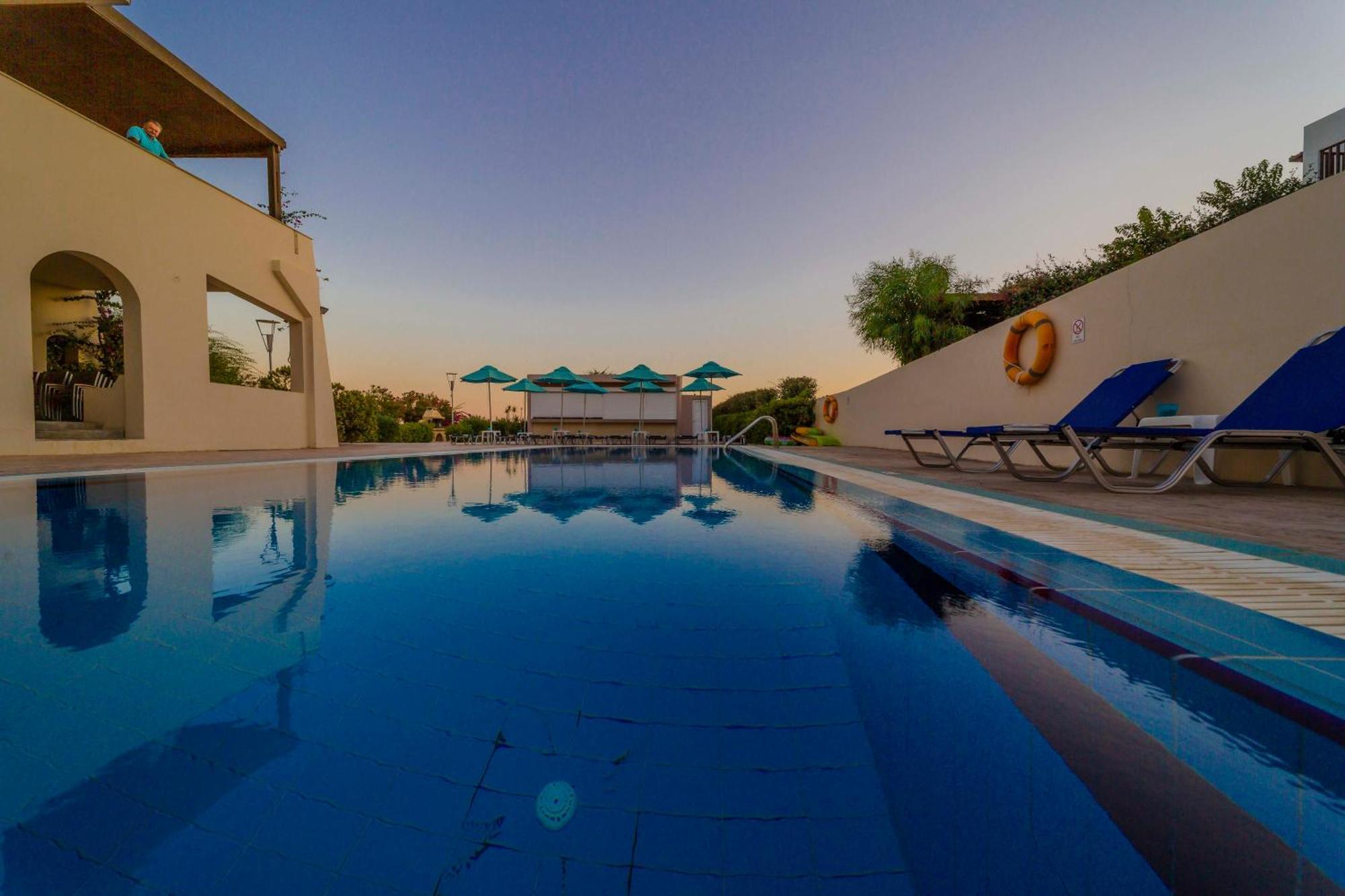 Amaryllis Front Beach Hotel Lardos Exterior foto