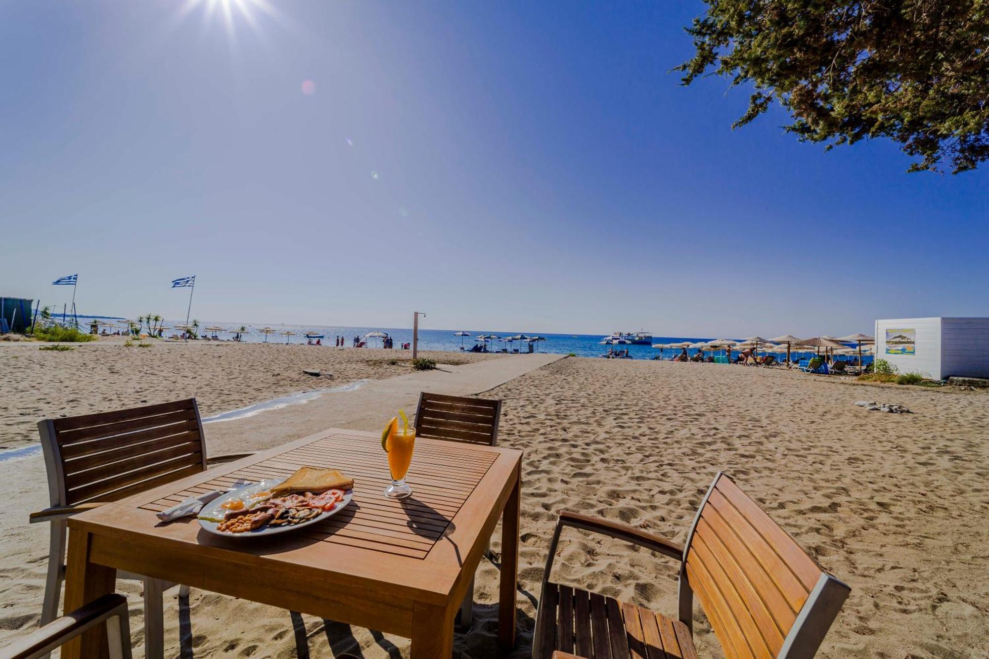 Amaryllis Front Beach Hotel Lardos Exterior foto